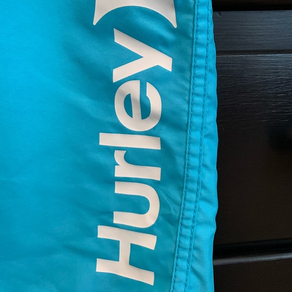 Hurley Men’s Aqua Board Shorts - Picture 2 of 6
